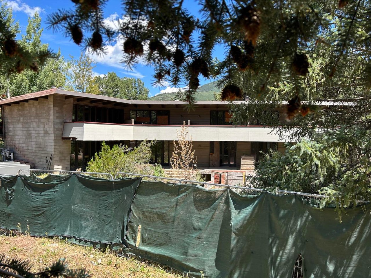 As Boomerang Property Languishes, City Investigates
