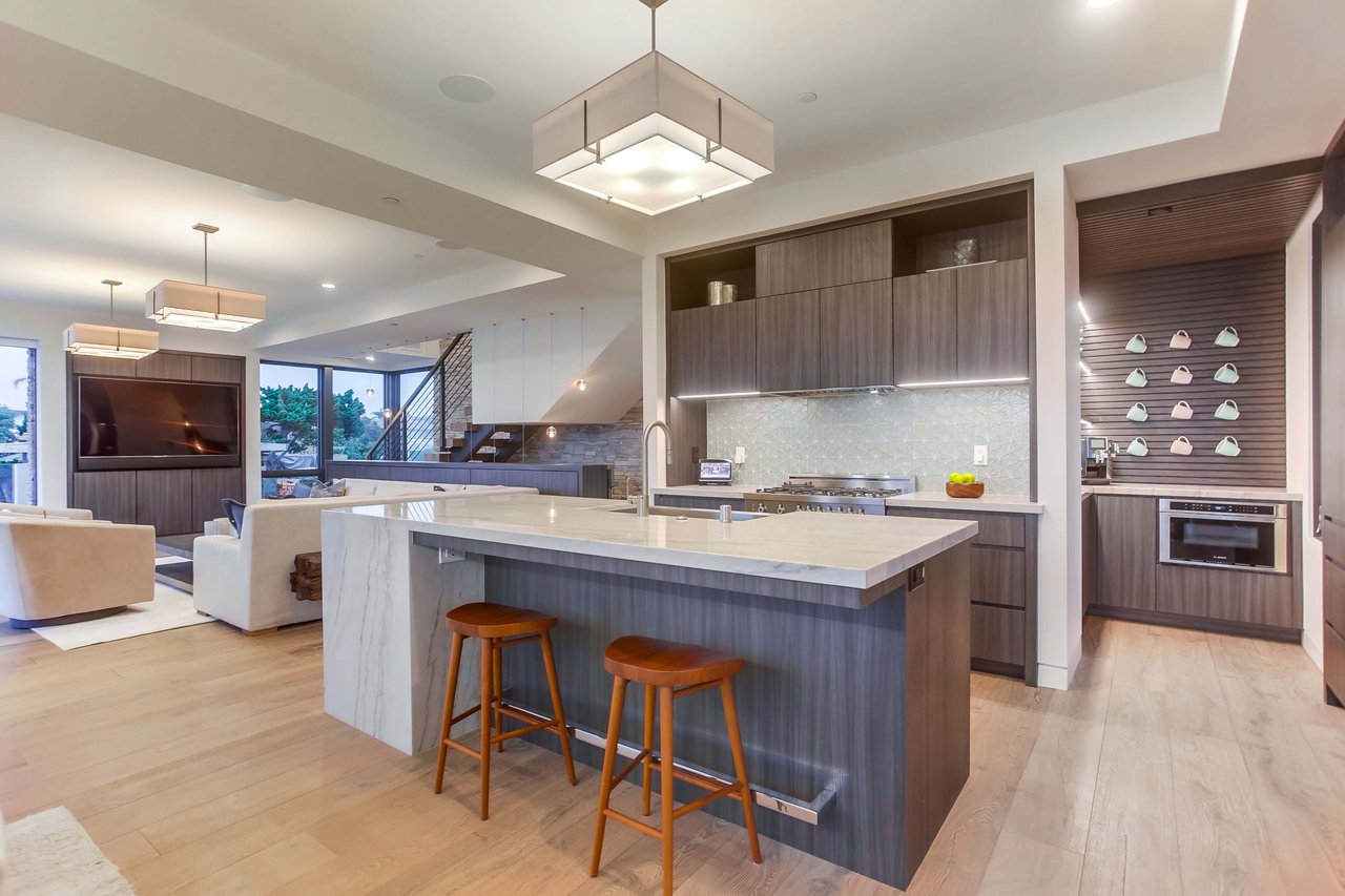 365 Marine St