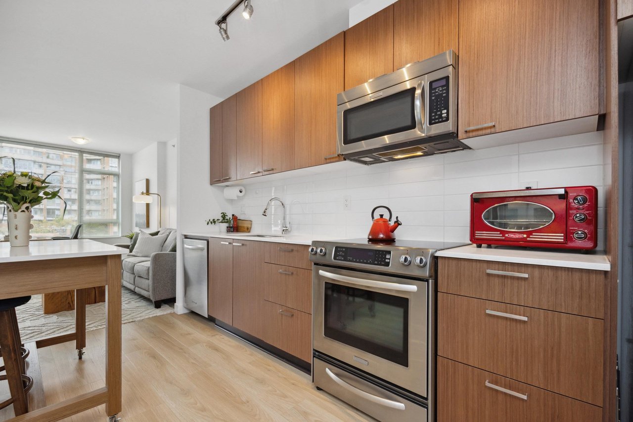 512-221 Union St