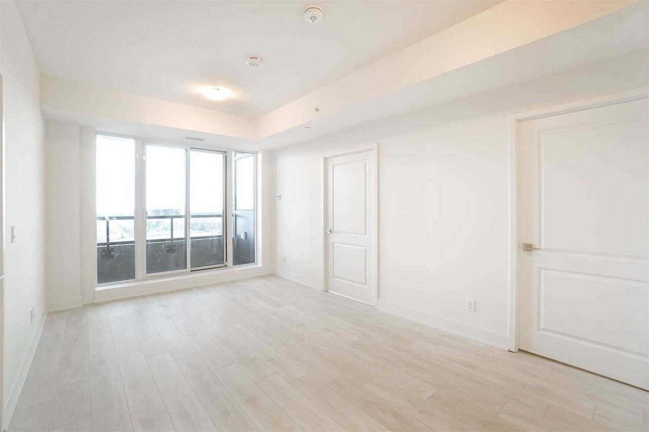 #1110-297 Oak Walk Dr