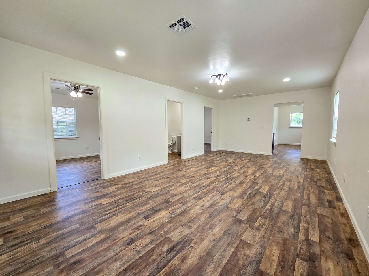 418 N Shawnee