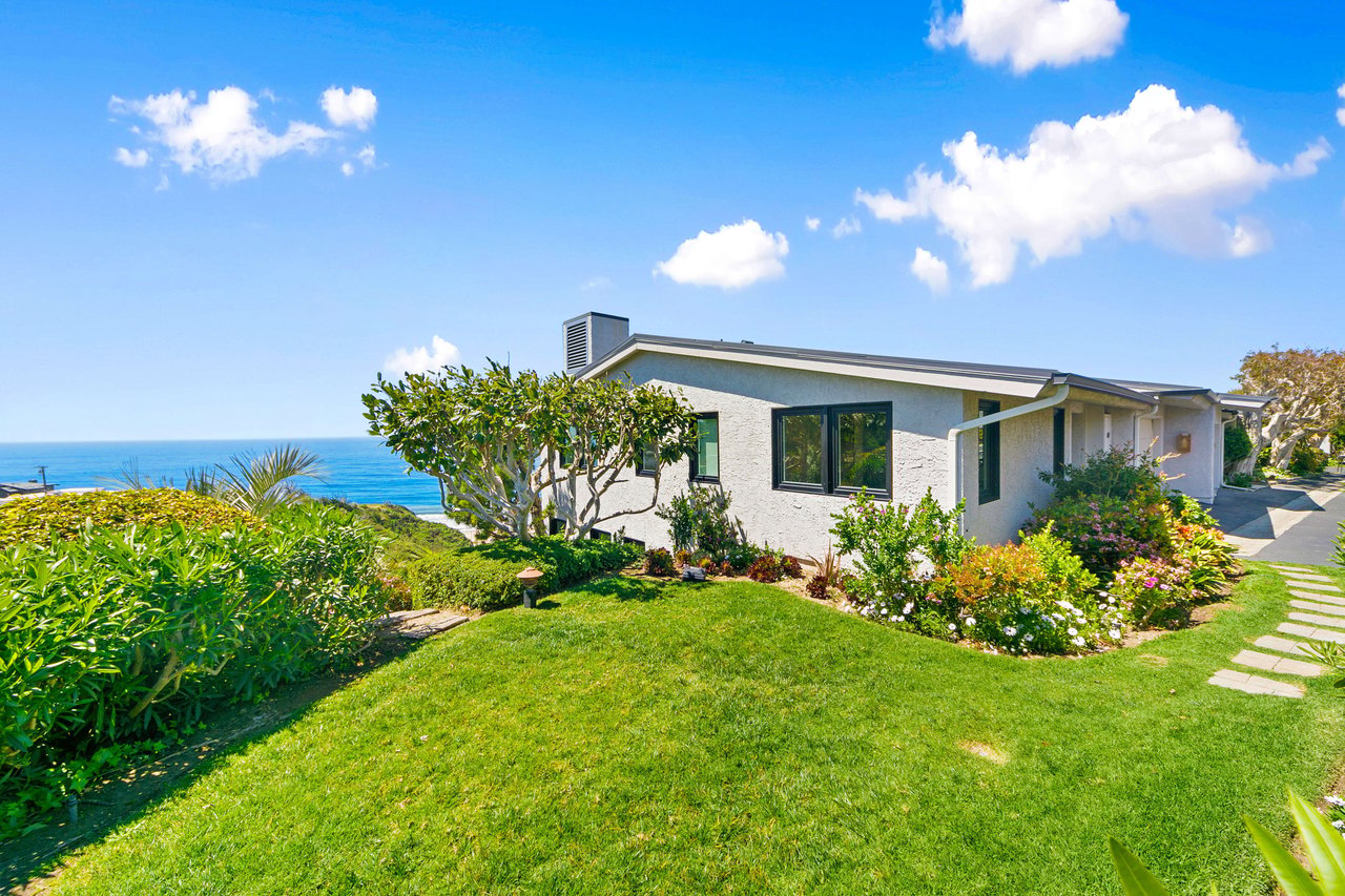 Sensational Bluff Top Malibu Townhome