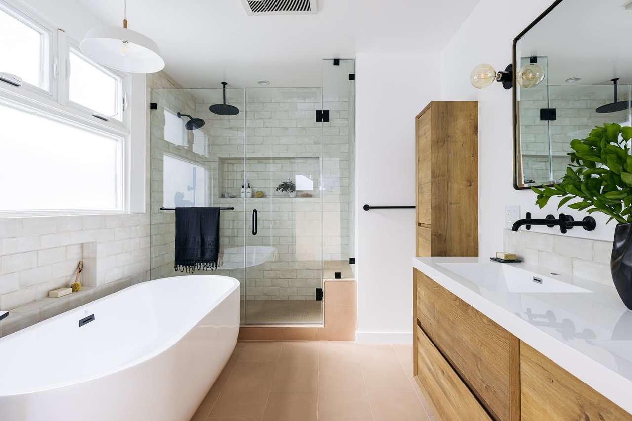 A Designer Done Traditional in Silver Lake 