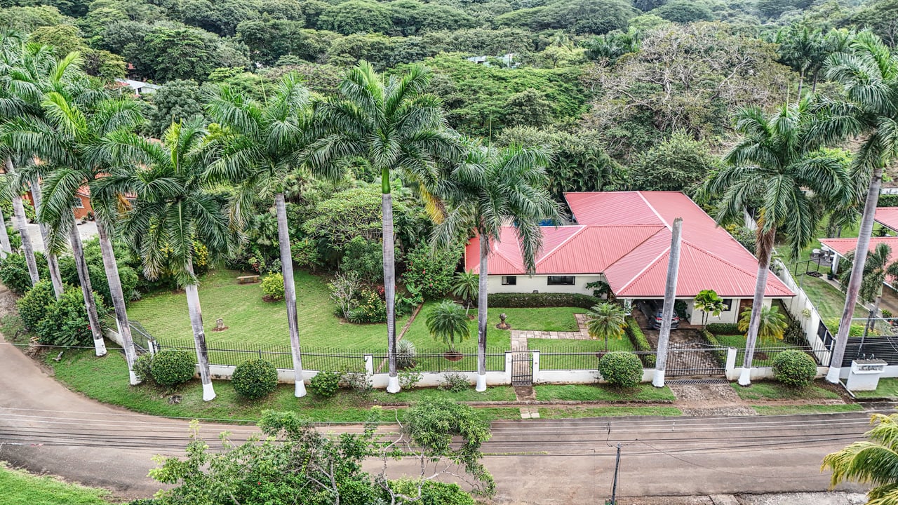 Single Story Family Home, Papagayo, Guanacaste