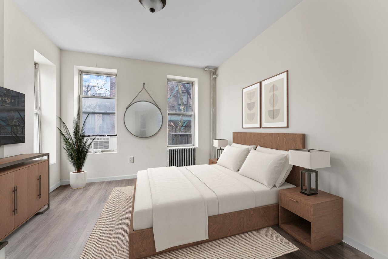 112 Suffolk Street, Apt 4C