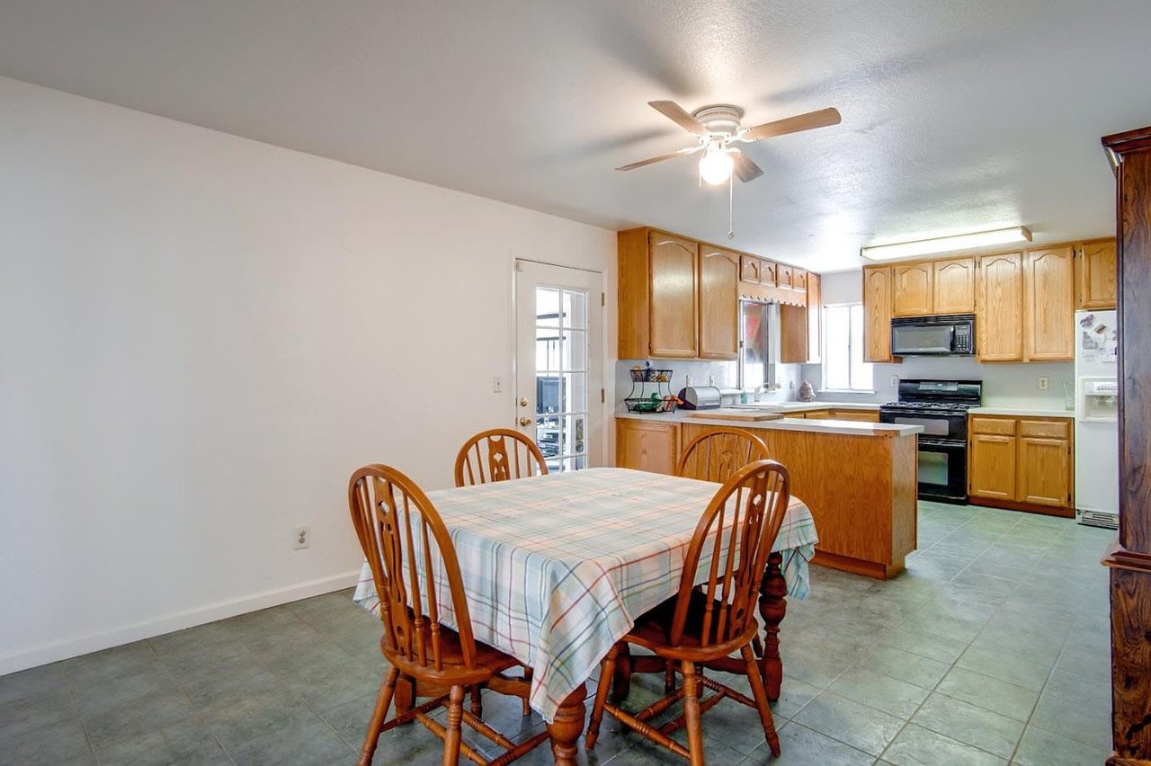 702 Colombard Cir