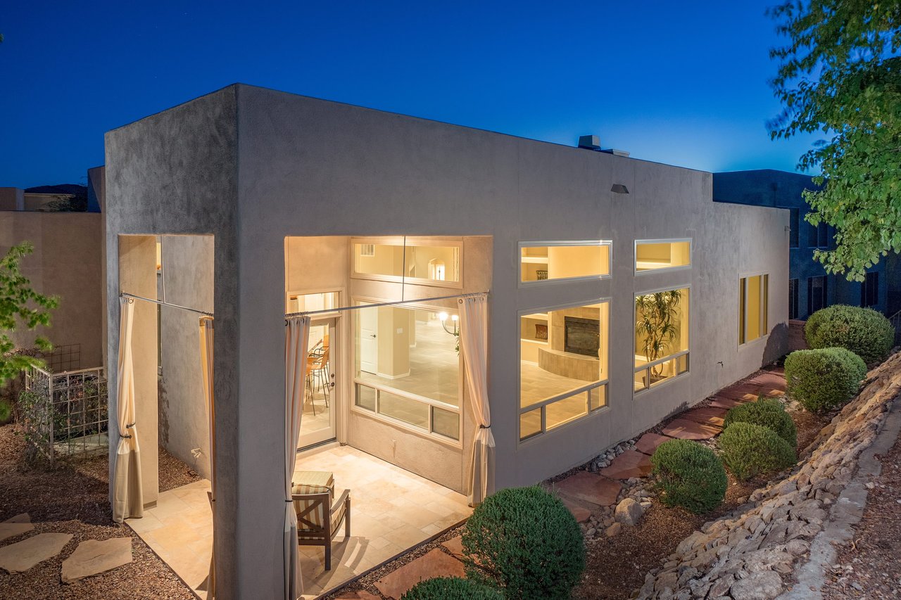 Situated in the gated Fairfield Bonita Ridge community