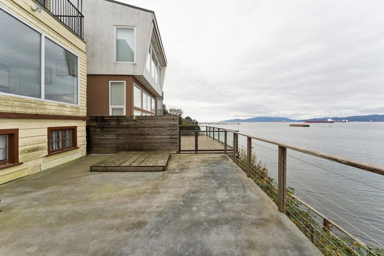 3243 Point Grey Rd
