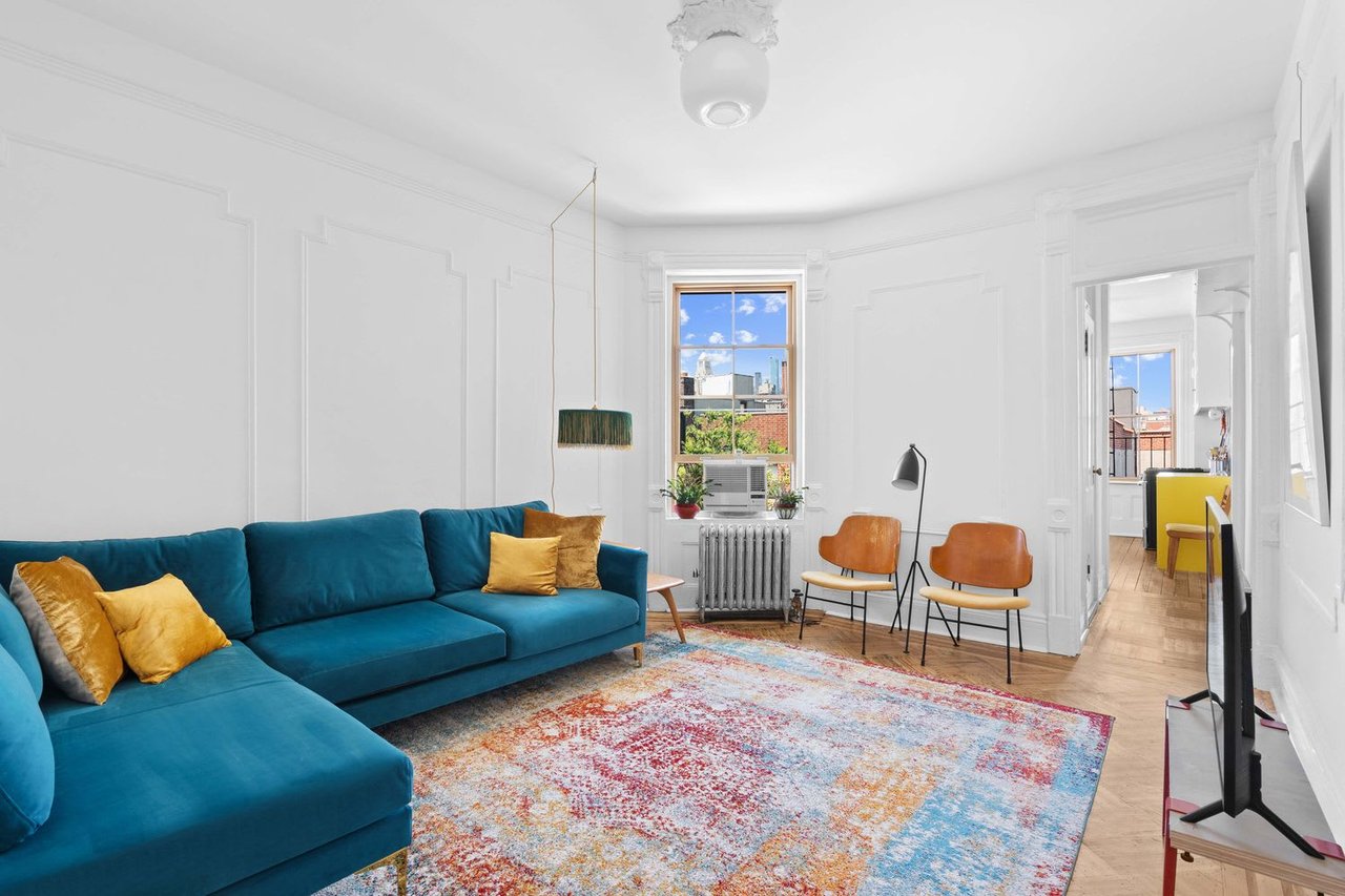 55 St Marks Pl, #11