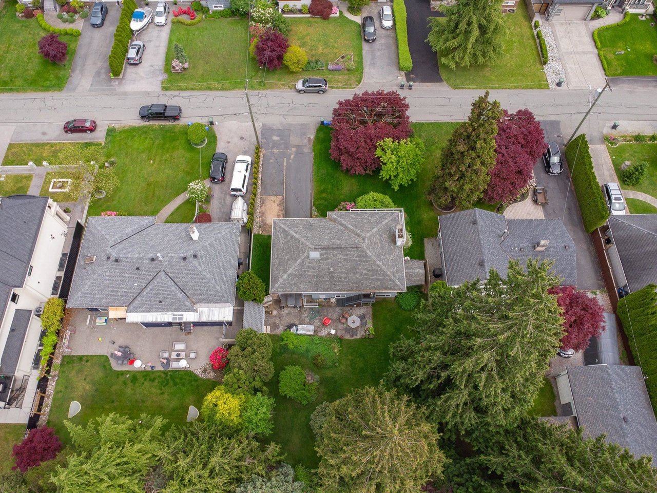 820 Crestwood Dr