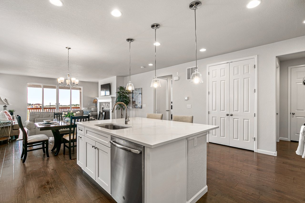 3635 White Rose Loop