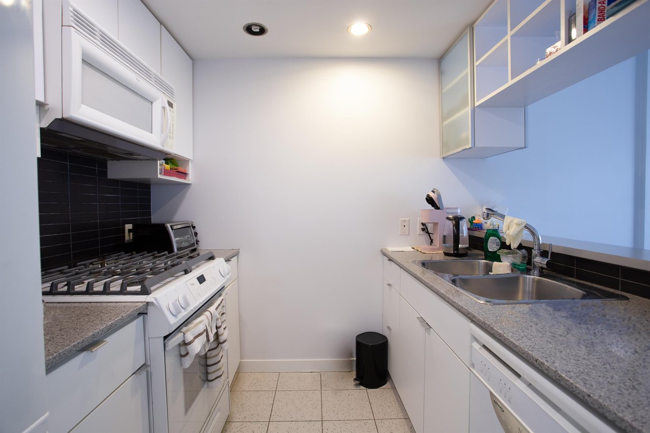 1609-928 Beatty Street, Vancouver