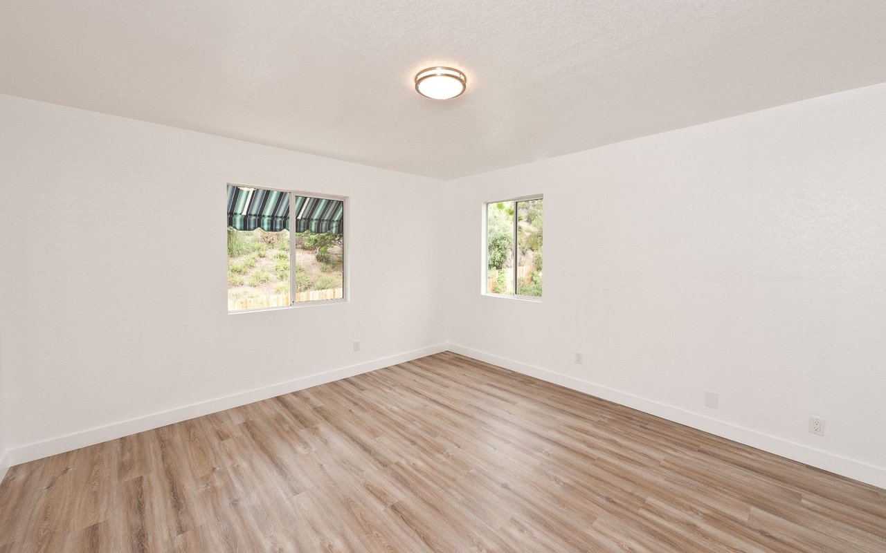 33872 Orilla Road