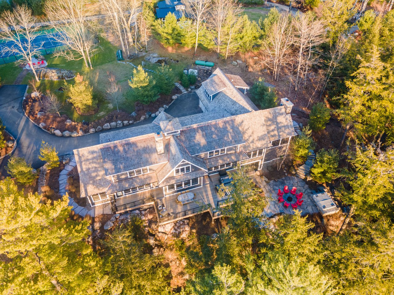 Preserving Your Muskoka Cottage: Cedar Shake Roof Restoration