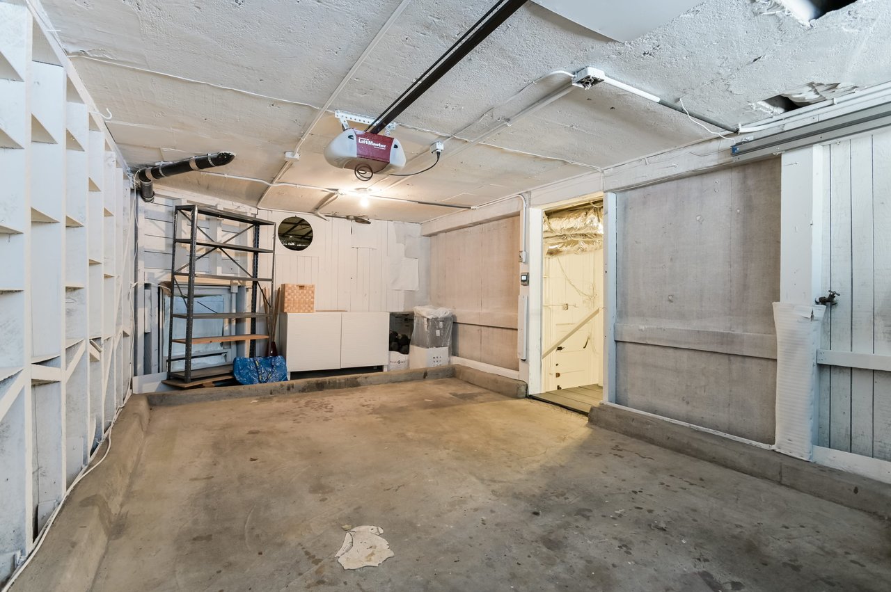 Renovated 5BD Nob Hill Home
