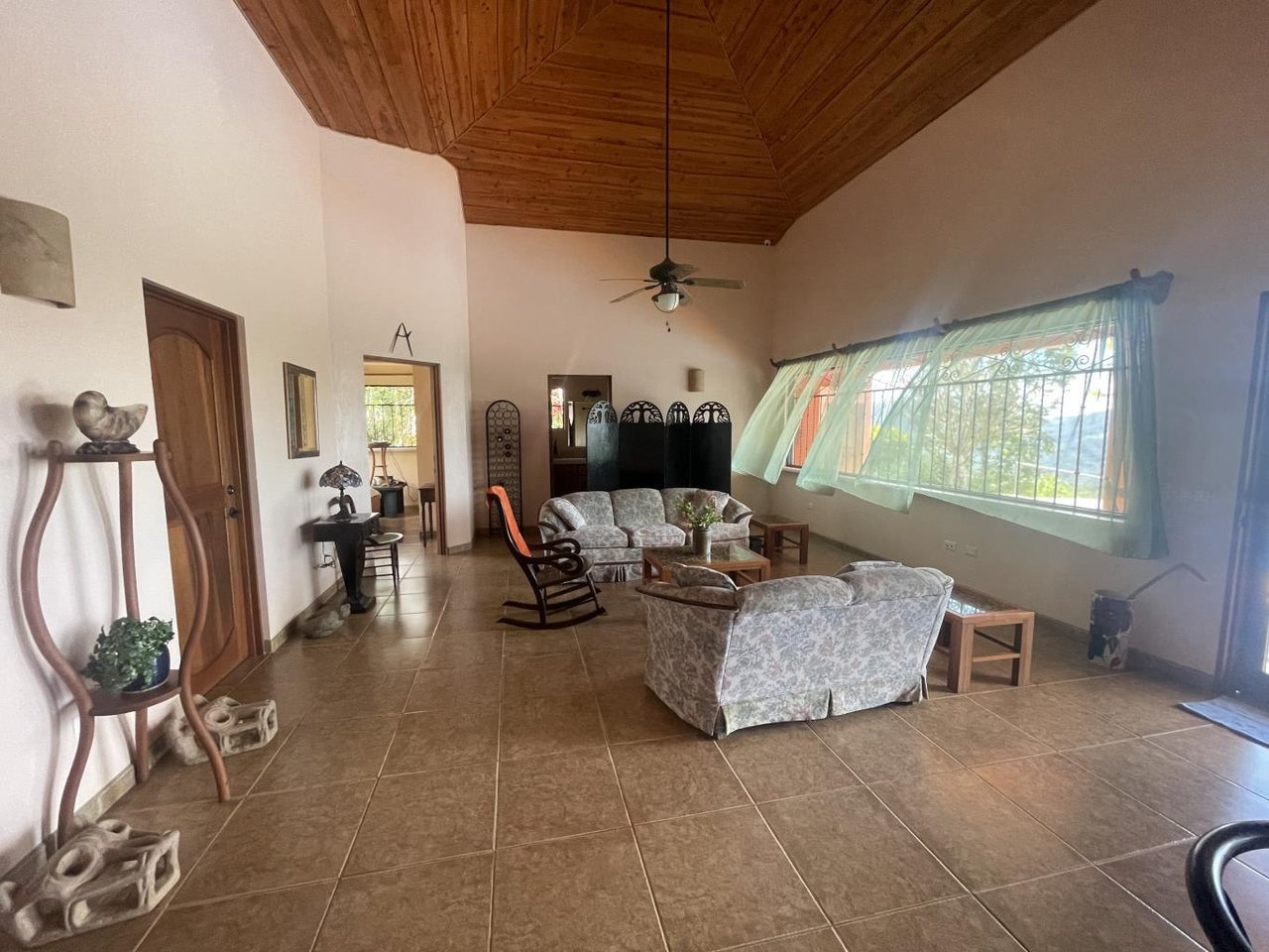 5.2 Acres, 2 Bedroom Home With 60 Ft Infinity Lap Pool, 1 Bedroom Guest House, Ocean View!