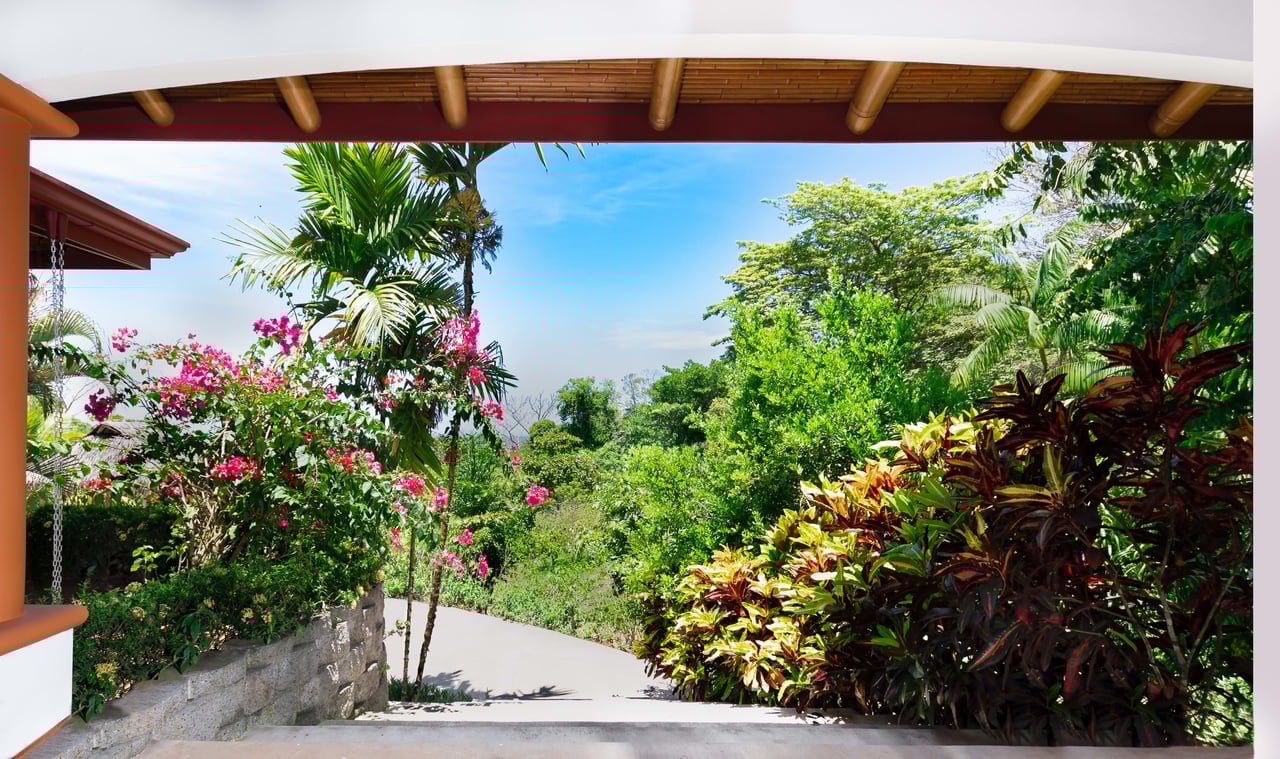 Stunning Ocean View Sanctuary Home in Chontales