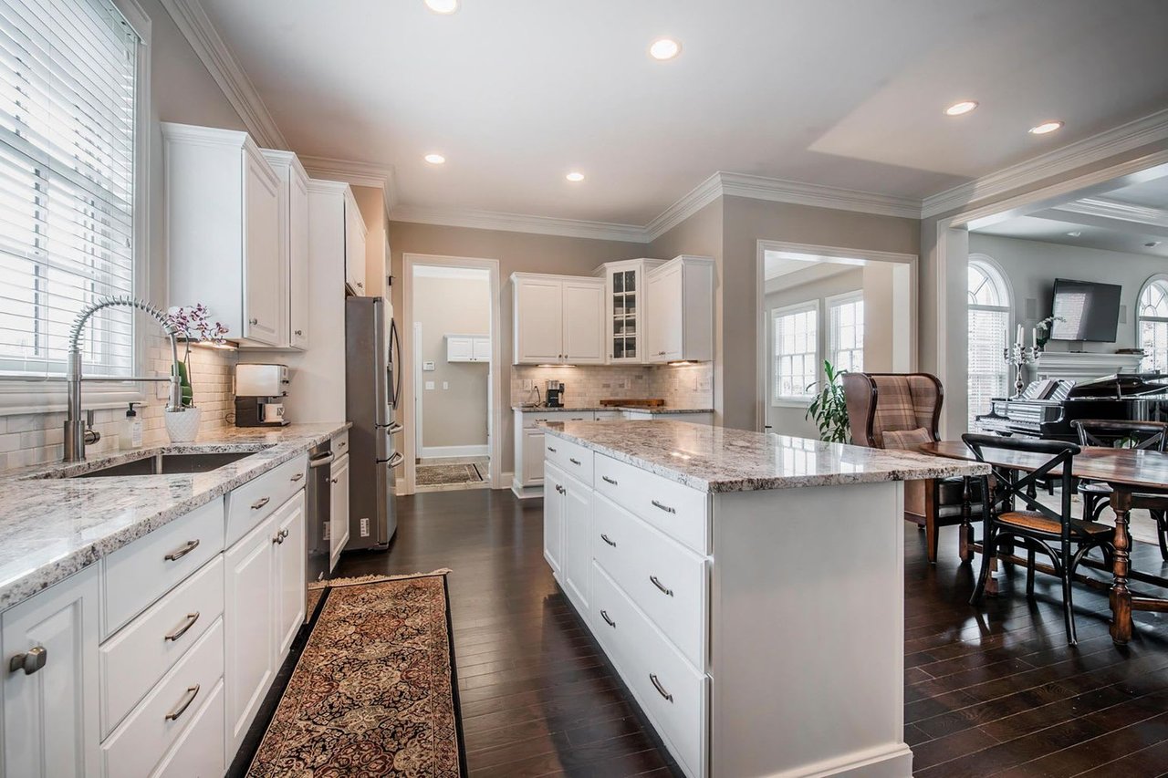 Kitchen Islands