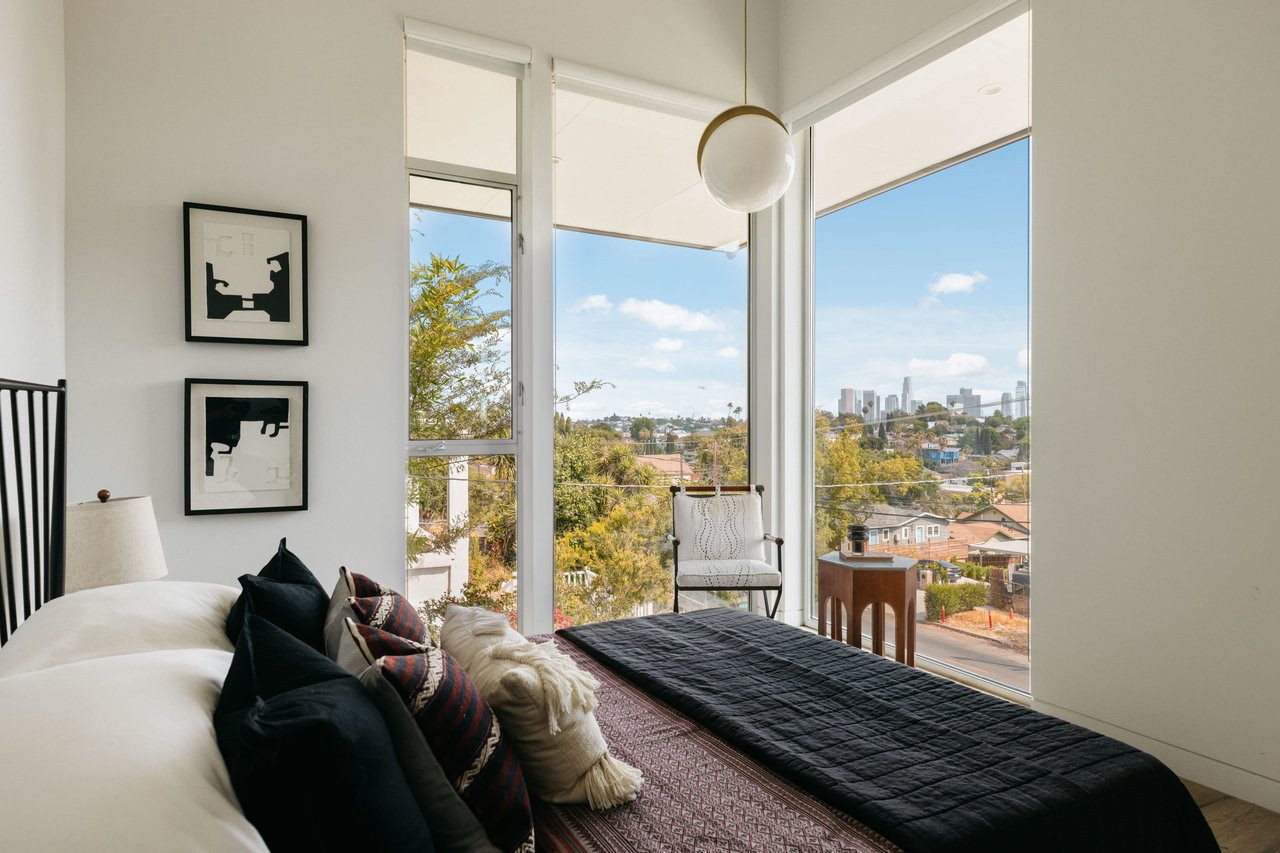 Architectural Stunner in Silver Lake