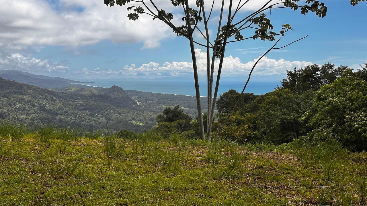 Hills of Portalon, Ocean View 