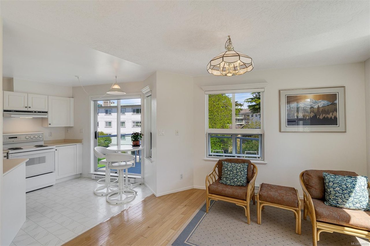 302-936 Fairfield Rd