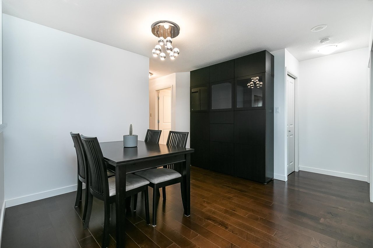 504-4388 Buchanan St
