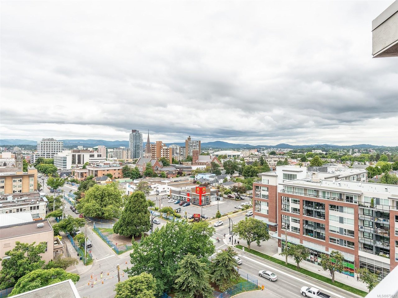 1001-1015 Pandora Ave