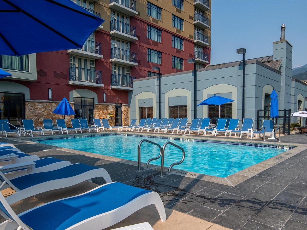502/504-4050 Whistler Wy