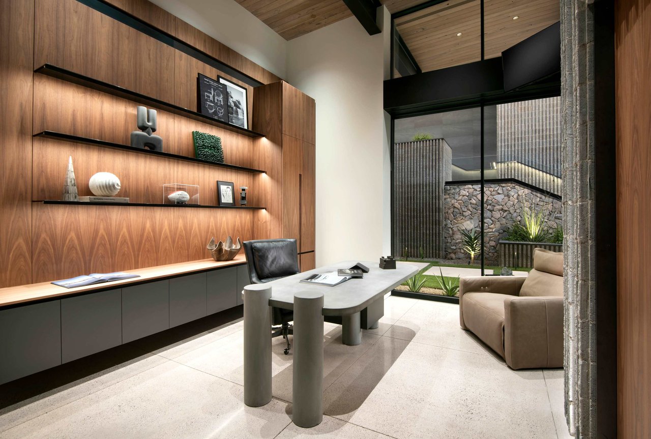 Hillside Modern Luxury Home in Paradise Valley, Arizona