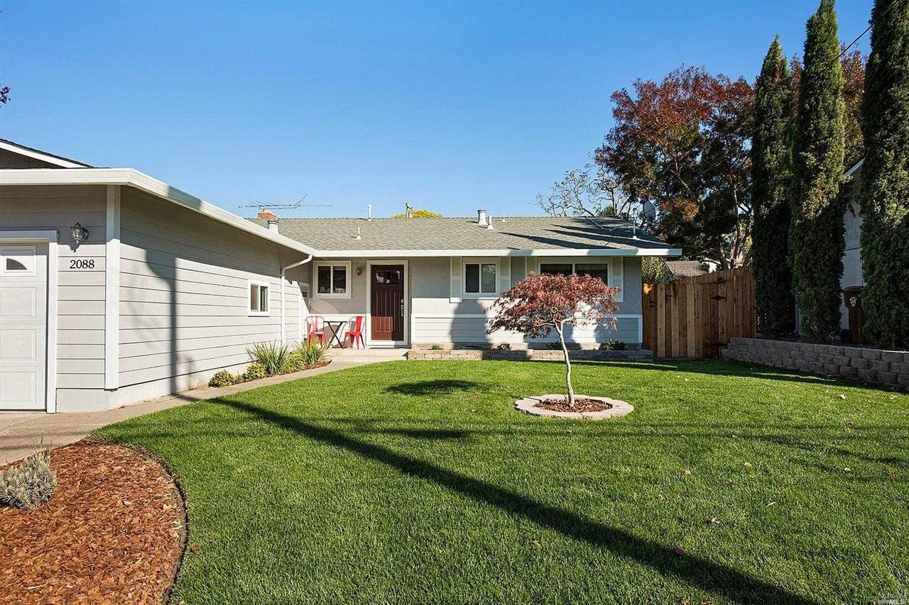 2088 Seville Dr