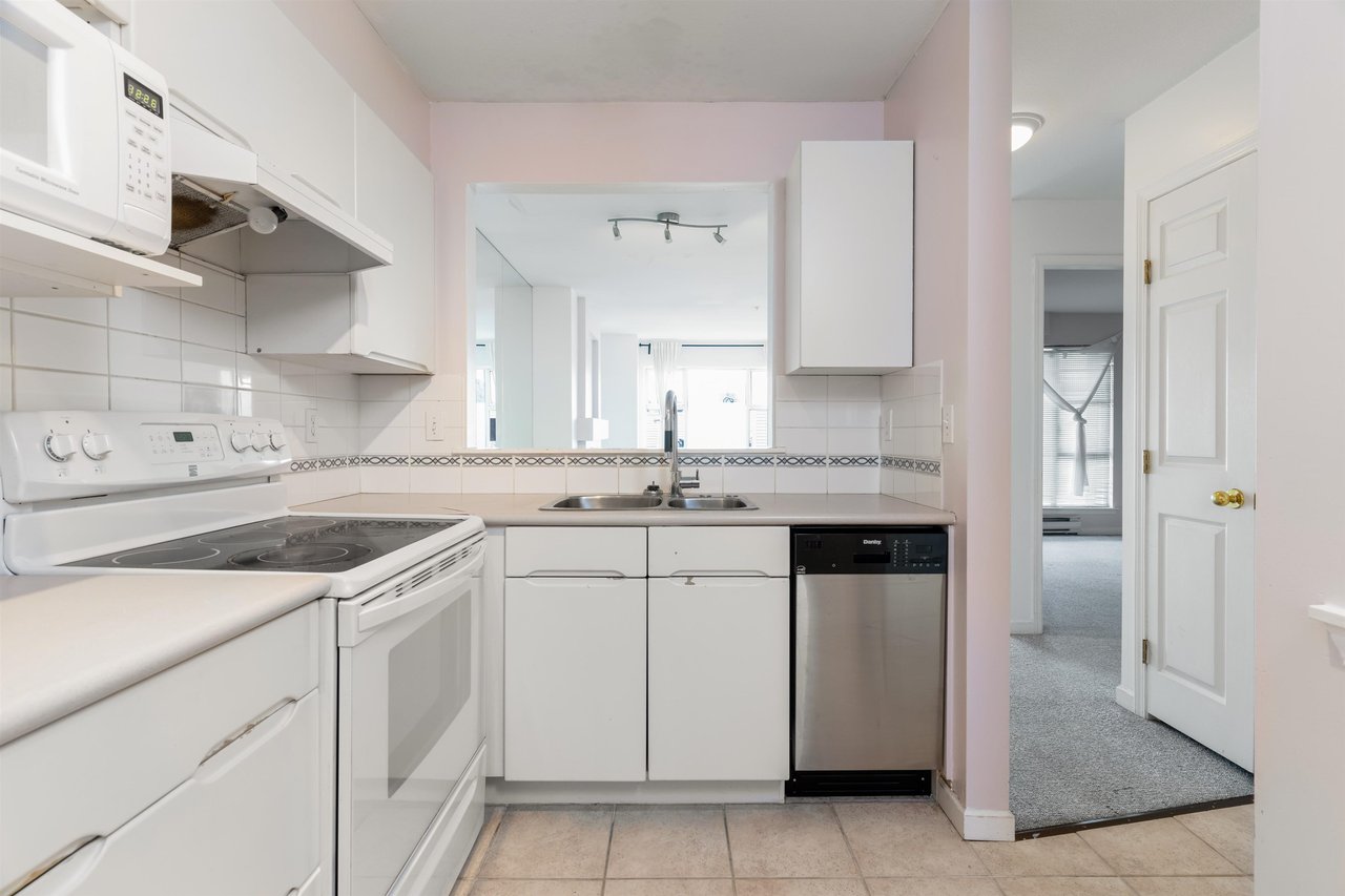 304-1333 W 7th Ave