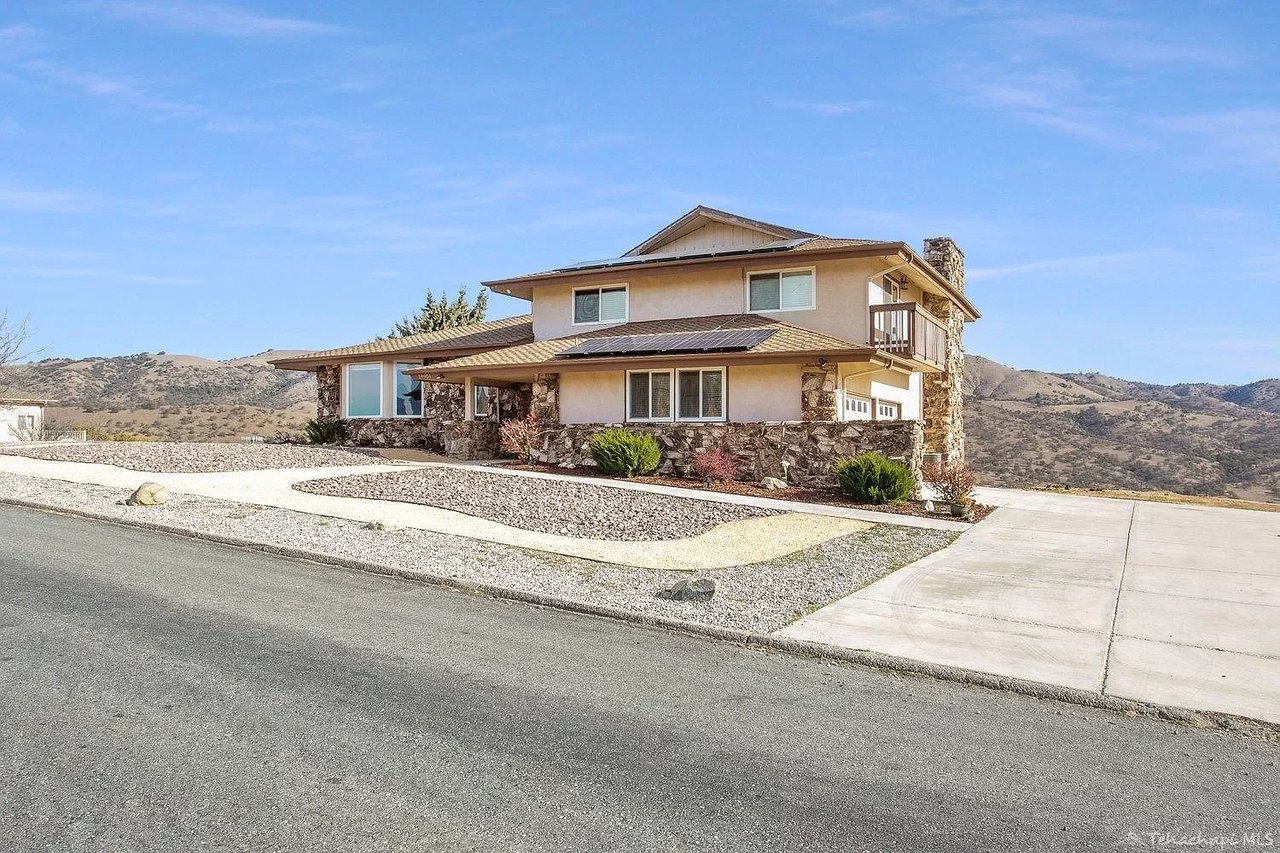 19904 Dovetail Ct