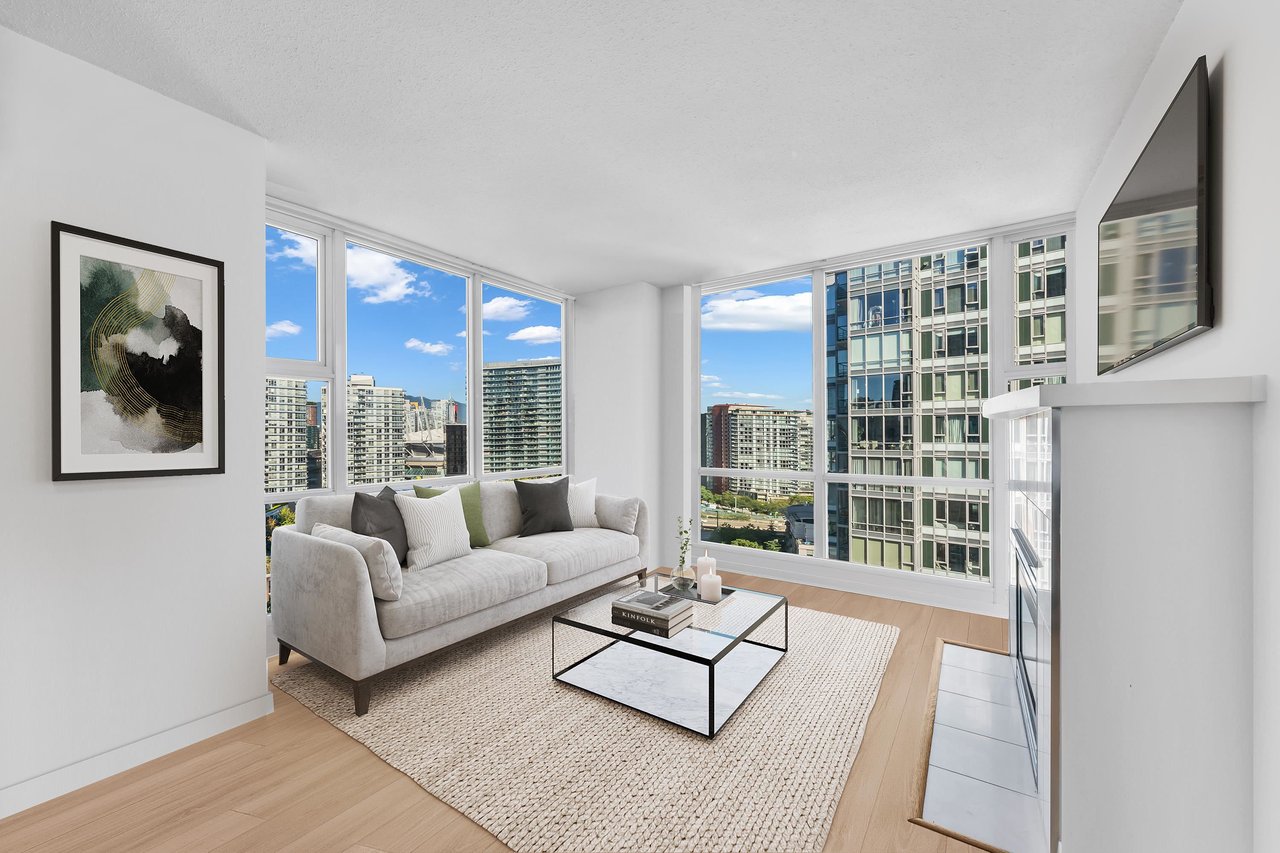2207-1077 Marinaside Crescent, Vancouver