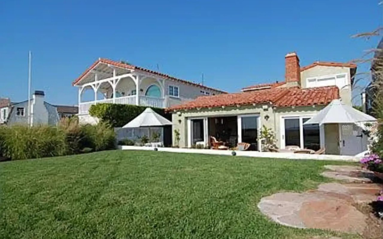 1706 E Oceanfront