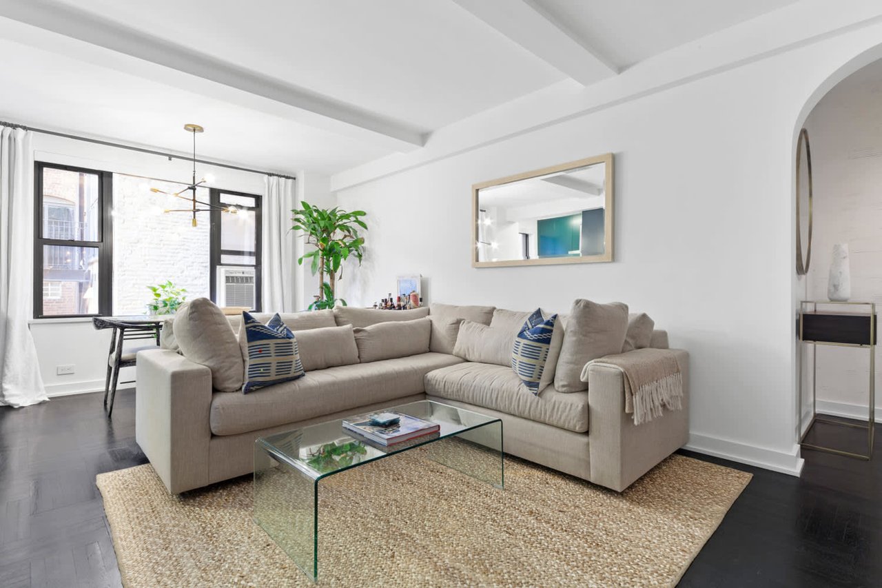 17 W 67th St, #5D