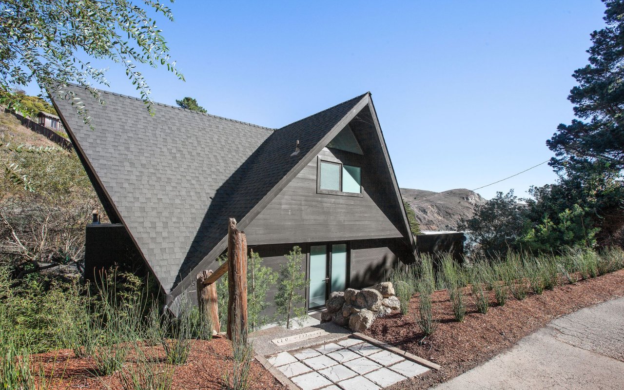 285 Sunset Wy
