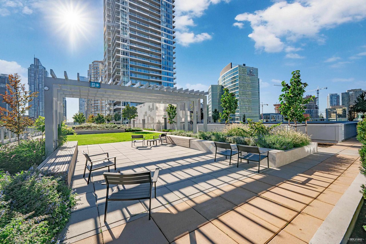 1101-6000 Mckay Avenue, Burnaby
