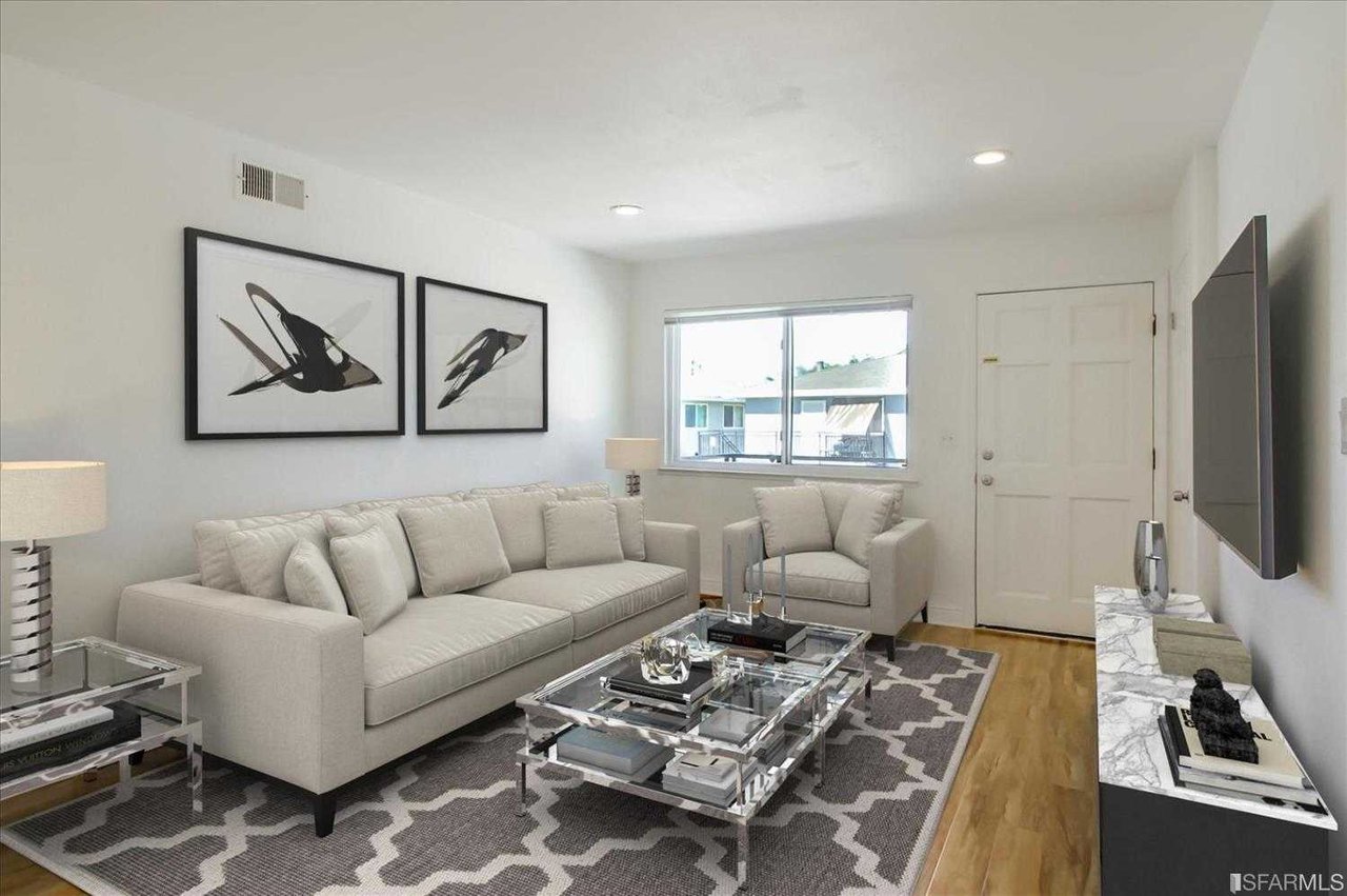 5461 Tradewinds Walkway # 4 