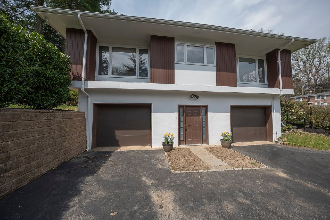 Modern Single Family Home 