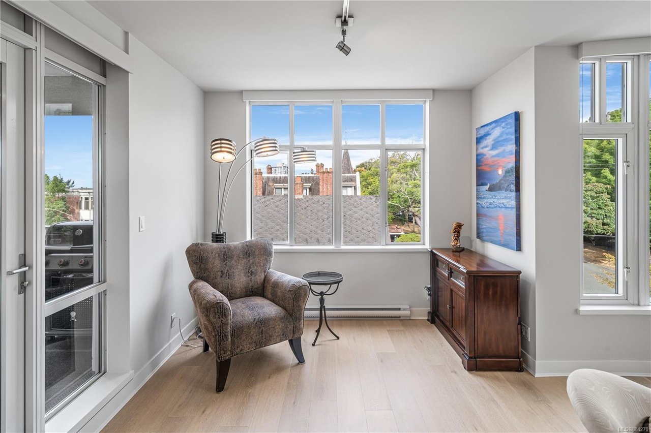 503-999 Burdett Ave
