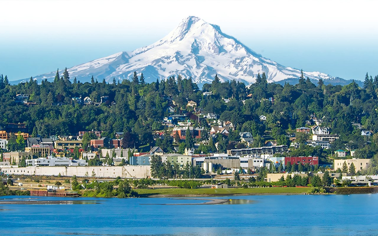 Why It's Important to Have a Buyer's Agent in Hood River