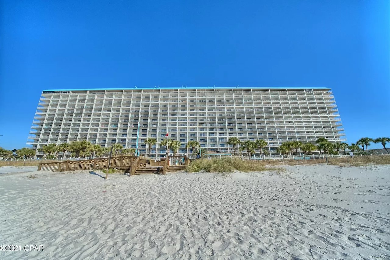 8743 Thomas Drive Unit 209