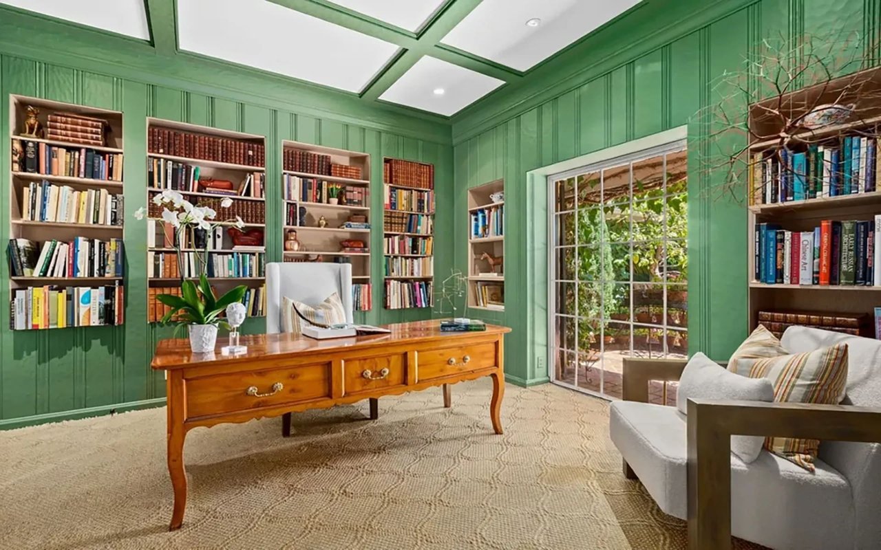 Bound To Impress: Five Handsome Home Libraries