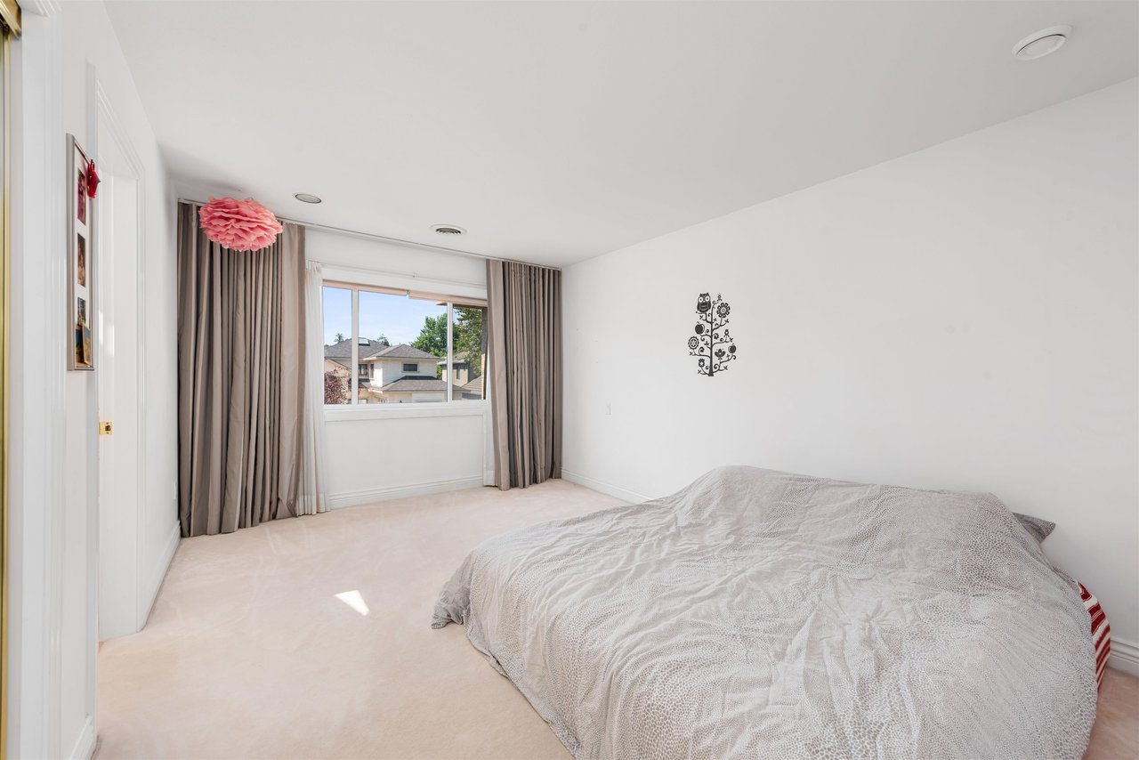 6160 Azure Rd