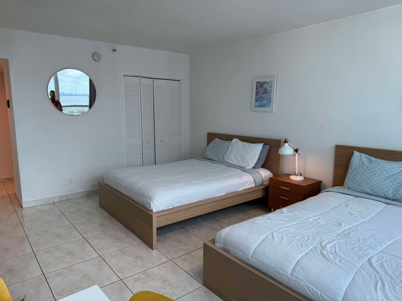 5445 Collins Ave #1606 Maimi Beach FL-33140