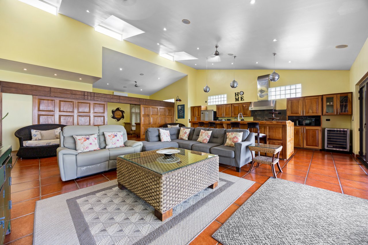 Titled Beachfront Luxury Estate, Flamingo, Guanacaste