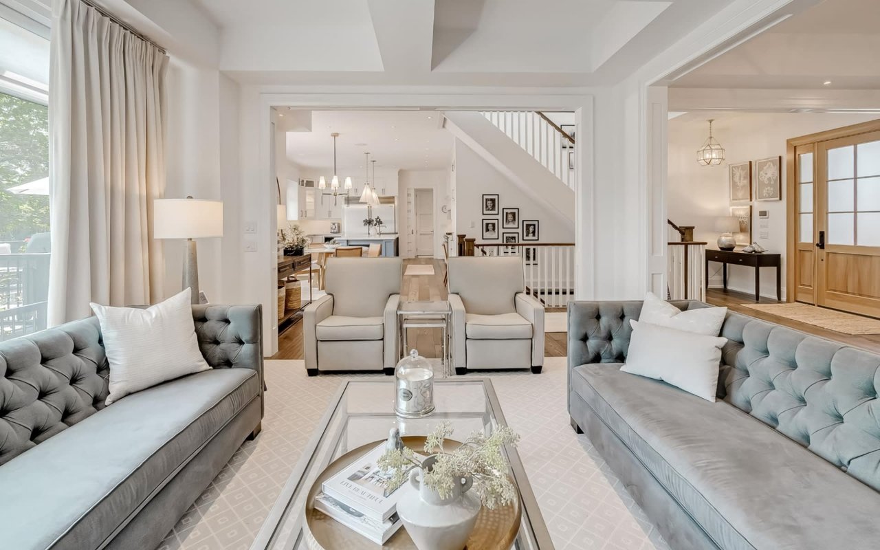 Maximizing Home Value: The Art of Staging Done Right