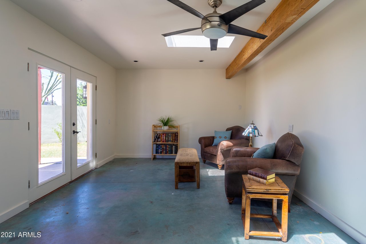 5135 E Indian School Road