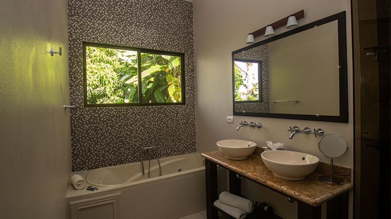 Ocean View Infinity Pool Home, Dominical, Puntarenas