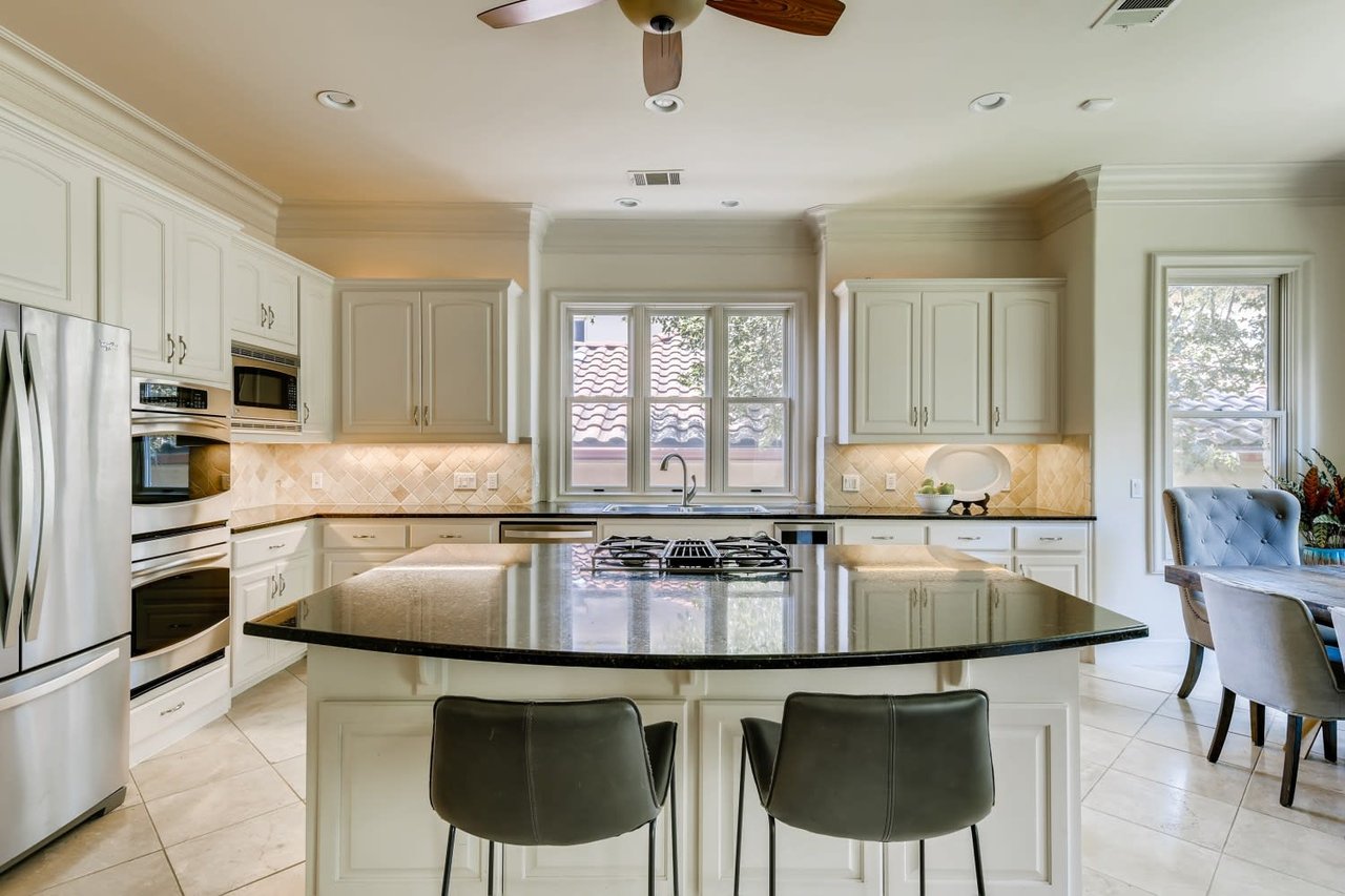 2213 Warbler Way
